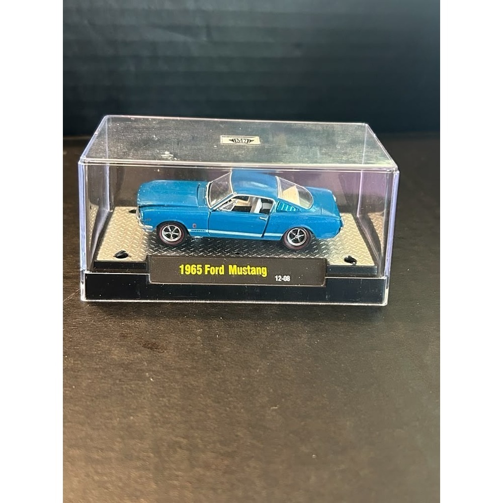 M2 Machines 1/64 1965 Blue Ford Mustang